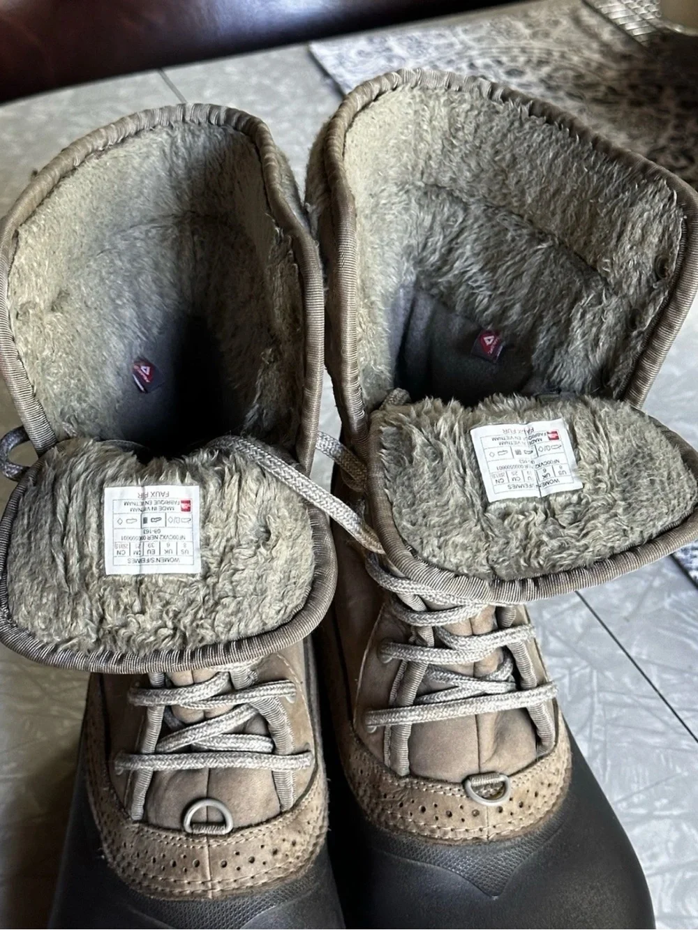 The North Face Shellista Lace Luxe Boots Womens 8 Waterproof Winter Snow Taupe